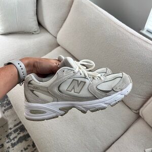 New Balance 530- nude/tan